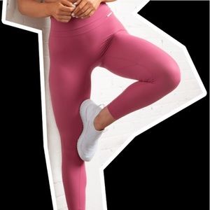 ON HOLD! Gymshark x Whitney Simmons Leggings